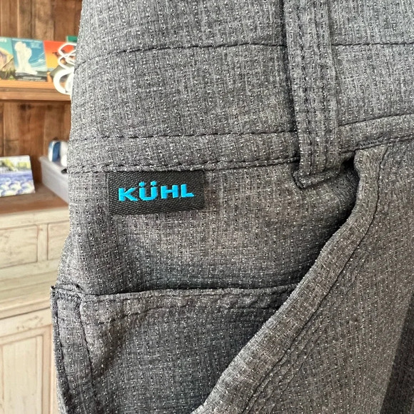 Kuhl mens vented mesh shorts size 40 - Picture 2 of 10